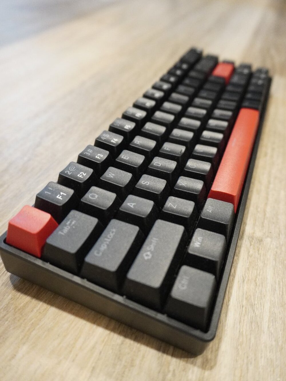 Halo68 Portable Mechanical Gaming Keyboard Black Wired Type-C Compact RGB